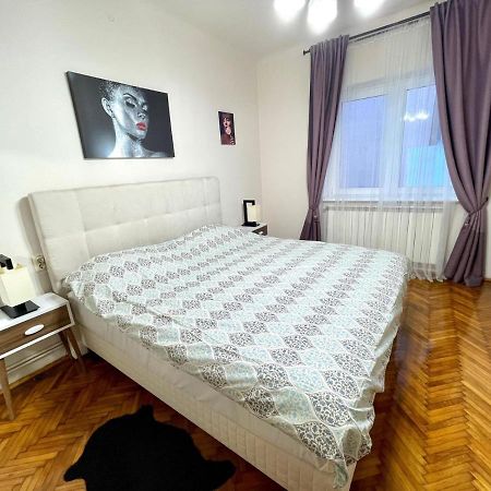 Premier Rooms Плоешти Экстерьер фото