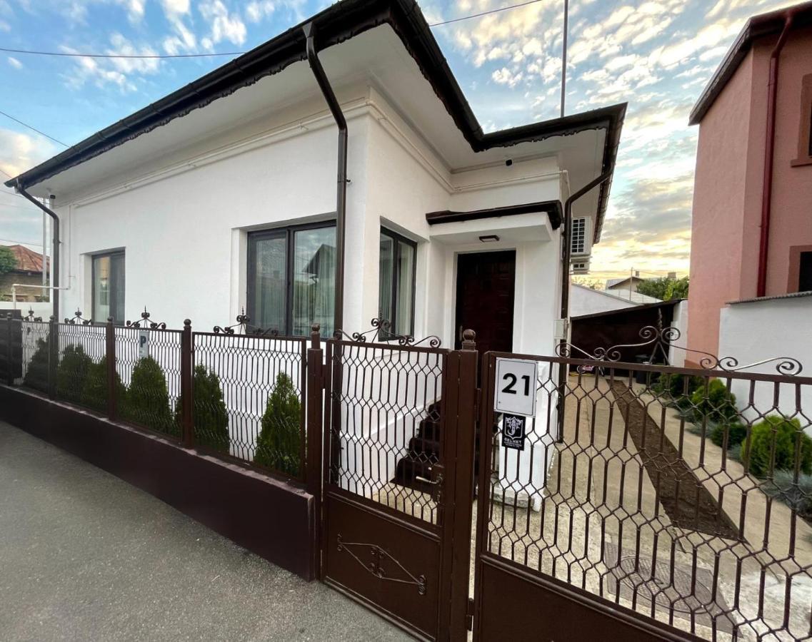 Premier Rooms Плоешти Экстерьер фото